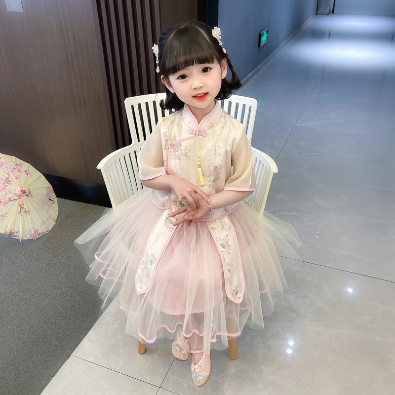 Picture of Yanchu little girl Chinese style super fairy fashion ethnic style Tang suit summer new Republic of China style fresh performance clothing