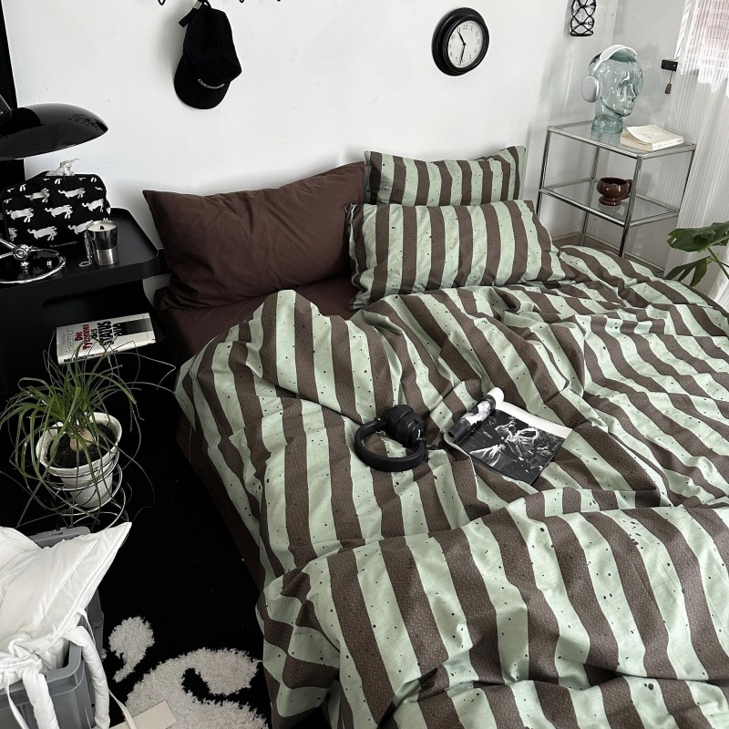 Picture of Small fresh pastoral style cotton bed four-piece set cotton bed sheet quilt cover quilt cover bed hat dormitory three-piece set