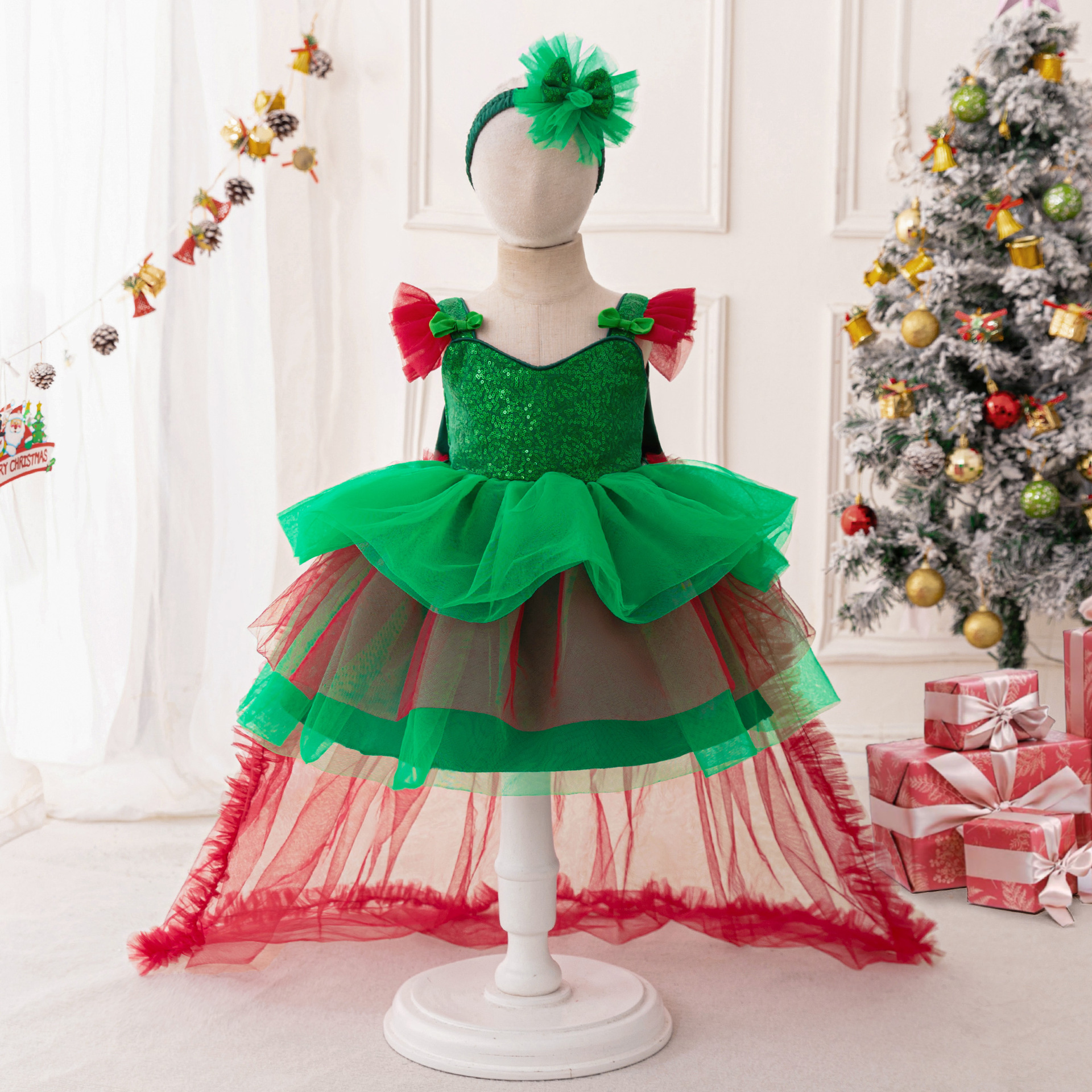 Picture of New One-year-old Dress Short-sleeved Pleated Mesh Lace Trailing Princess Dress Ponked Yarn Flower Children's Wedding Dress