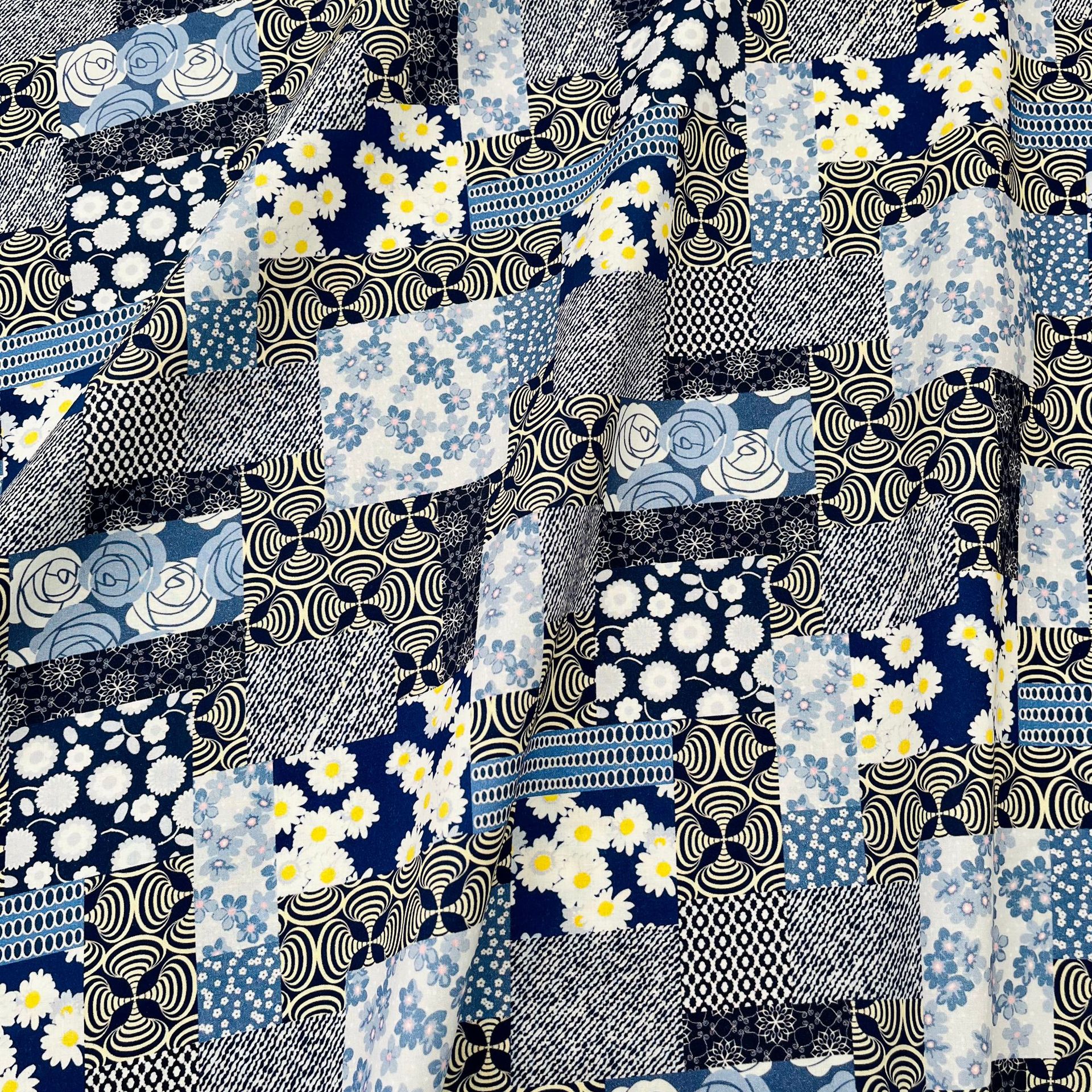 Picture of Cotton 60-Count Poplin Digital Printing Ethnic Style Patchwork Bags Cheongsam Dress Home Wear Fabric