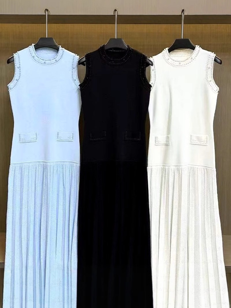 2025 New Style Small Fragrant Style Cut Out Beaded Knitted Skirt Summer Round Neck Slim Long Skirt S Family Sleeveless Dress