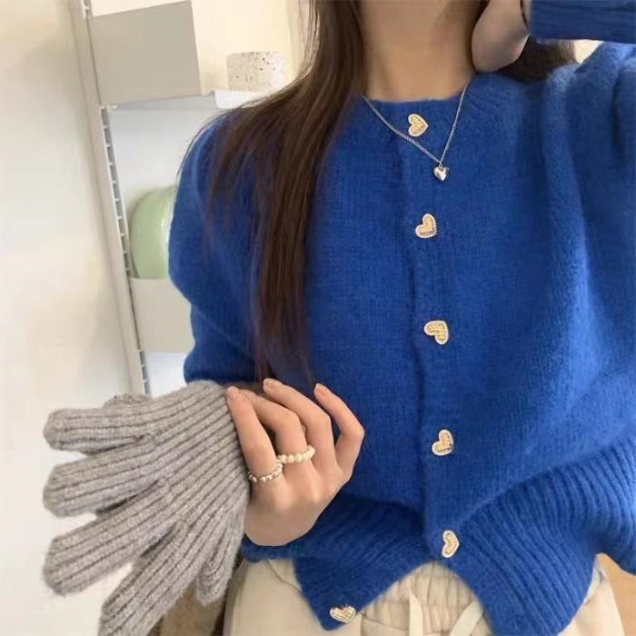 Picture of Sweater Coat Women's Autumn New Korean Style Gentle Long Sleeve Love Buckle Short Loose Knitted Cardigan Top Trendy