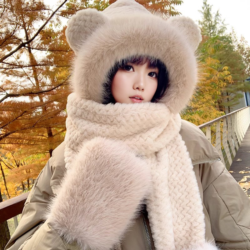 Picture of Cute Bear Hat Gloves Three-in-One Scarf Plush Hat Winter Riding Women's Easy Outdoor High-Level Warm Hat