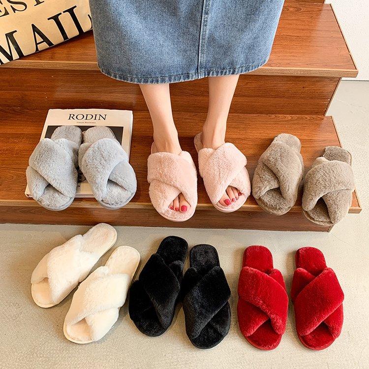 Picture of Foreign trade plush cotton slippers for women 2022 autumn and winter New Women's Flat open toe home Cross plush slippers wholesale