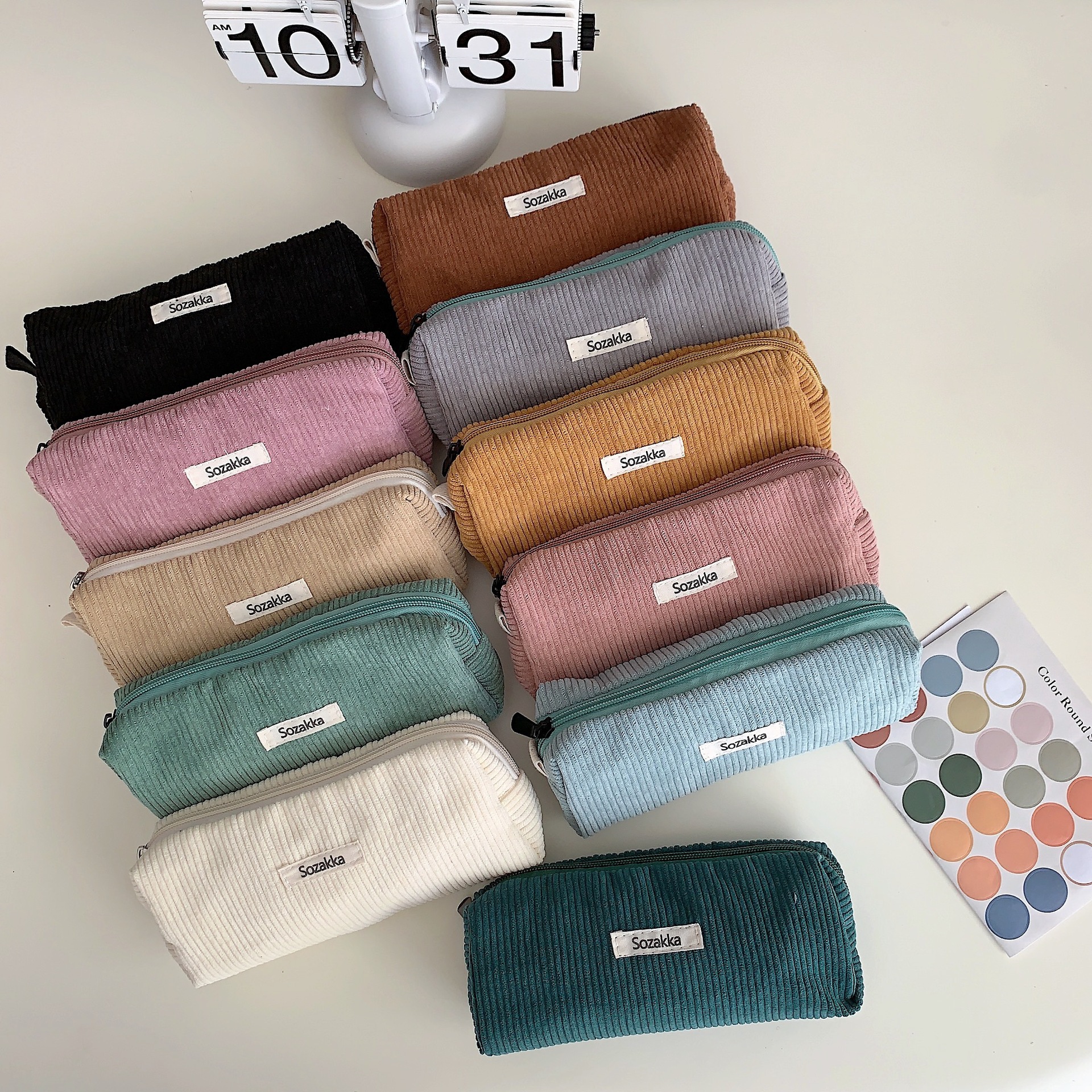 [Spot] 32131 vintage corduroy solid color pencil case literary simple stationery bag high school students storage bag