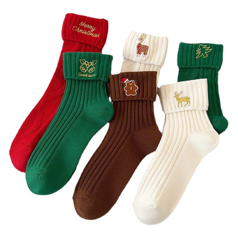 2022 new Christmas gift box socks autumn and winter double needle cute embroidered cotton socks flip red socks boxed mid-calf length socks