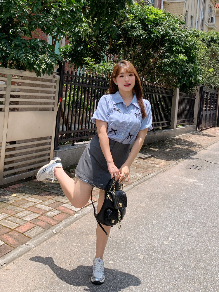 Picture of Salt Sweet Style Wear Academy Style Design Sense Bow Blue Shirt Women's Large Size Slim Shirt for Chubby Girls 62686