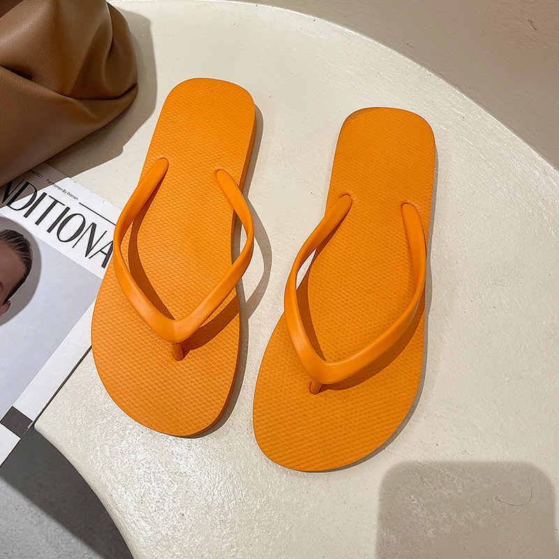 Picture of Flip-Flops Women's Sandals for Home Outdoor Wear Fashionable Summer Flat Non-Slip Beach Wear-Resistant Street Stall Shoes Wholesale