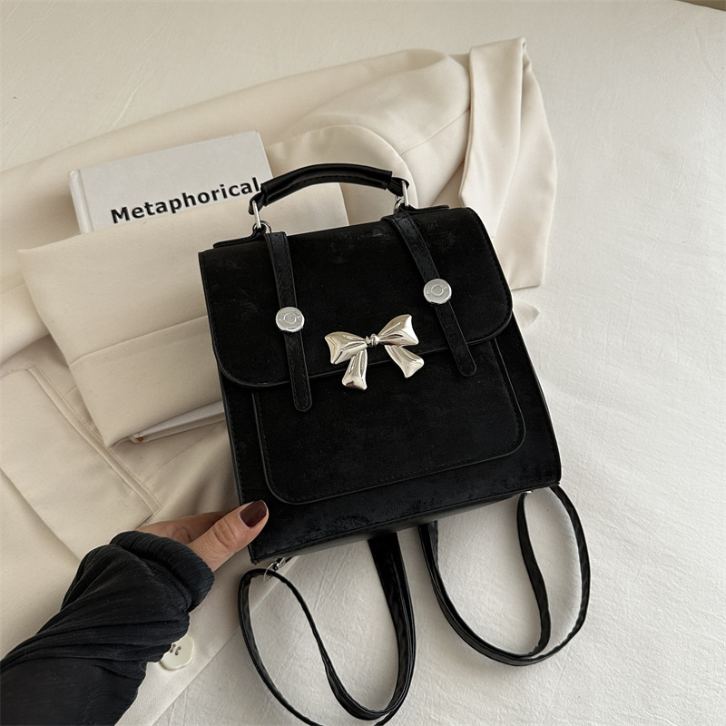 Picture of Women's Shoulder Bag New Niche Design Shoulder Bag Korean Beautiful Casual Butterfly Hand Crossbody Small Square Bag