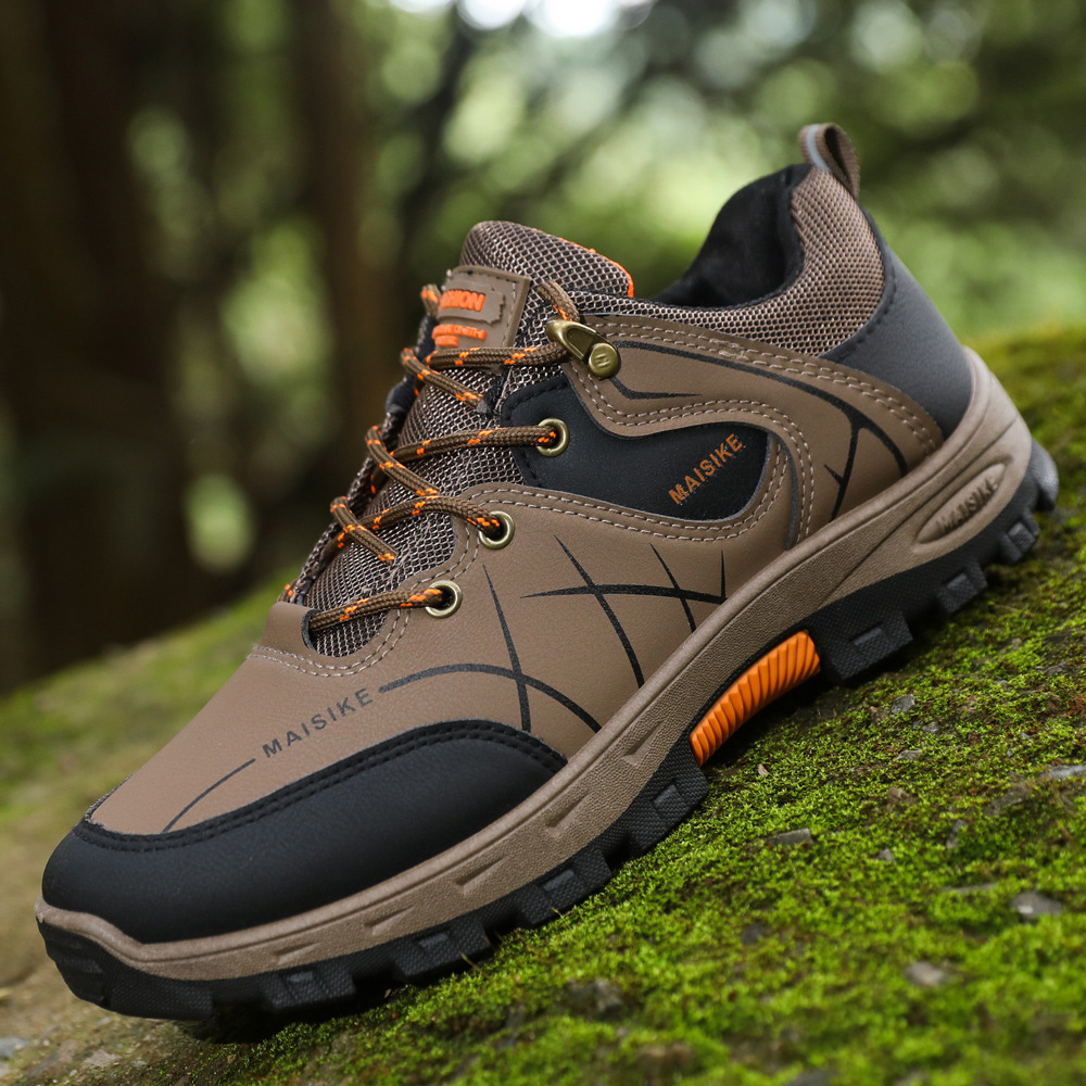 New hiking shoes autumn and winter outdoor leisure sneaker thick-soled non-slip wear-resistant tooling shoes leather fleece-lined labor protection shoes