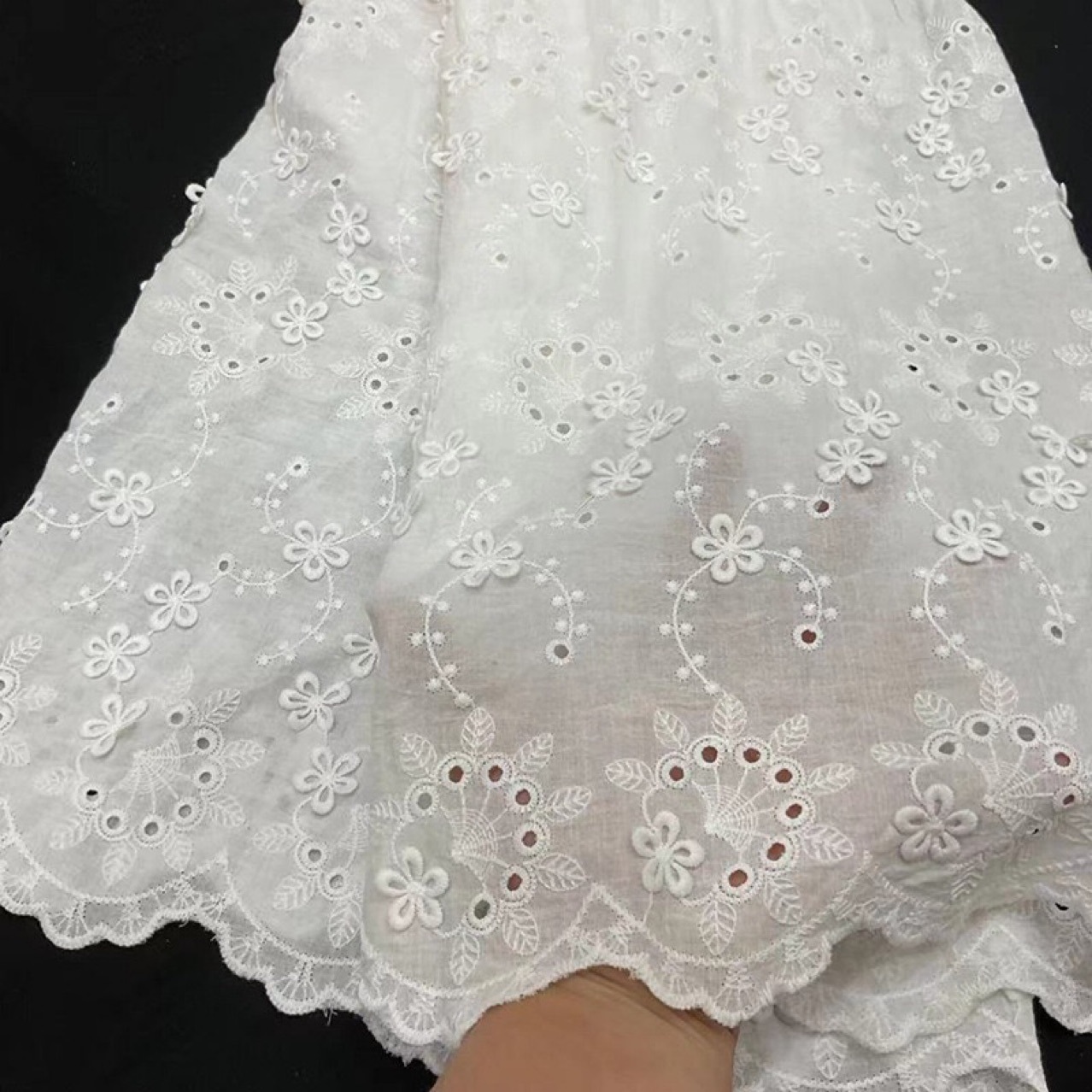 Wholesale Milk Silk Water-Soluble Lace Embroidered Fabric Cotton Cut Out Embroidered Fabric Embroidered Clothing Stereo Accessories