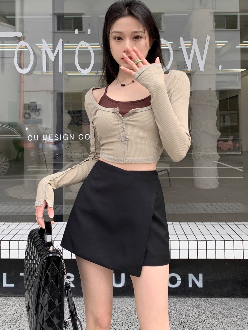 Black Suit Skirt Women's Autumn 2024 New Casual Spice Girl High Waist Slimming Irregular A- Line Short Culottes