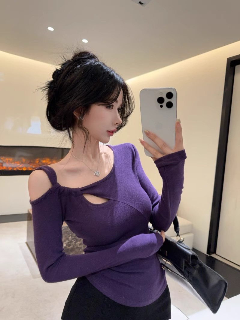 Pure Desire Oblique Collar Shoulder Chic Irregular Hollow Long-sleeved T-shirt Women's Sweet and Spicy Style Button Design Short Top