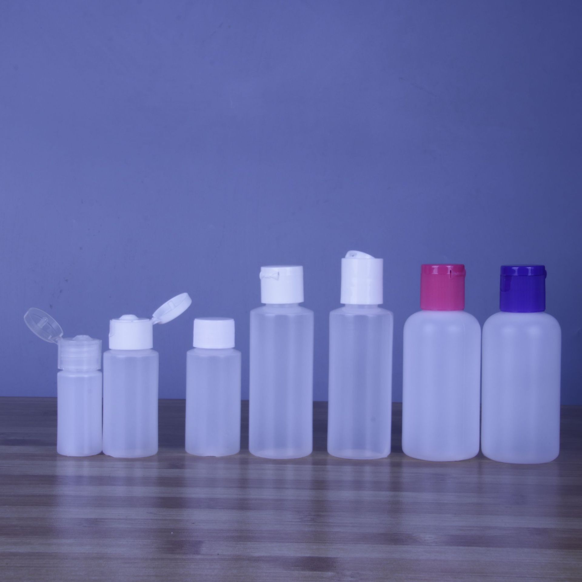 Spot 15ml 30ml 60ml 90ml 100ml flip cap bottle PE plastic bottle cosmetic emulsion sample bottle