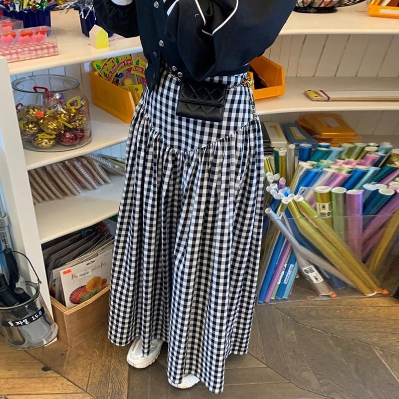 Classic black and white plaid three-dimensional cut high waist slimming design skirt long skirt for women Summer new