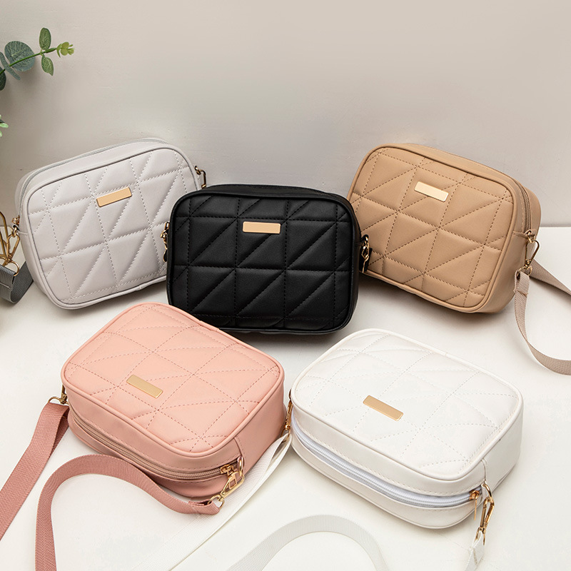 Solid color cursor diagonal small square bag 202 new fashion casual simple shoulder bag