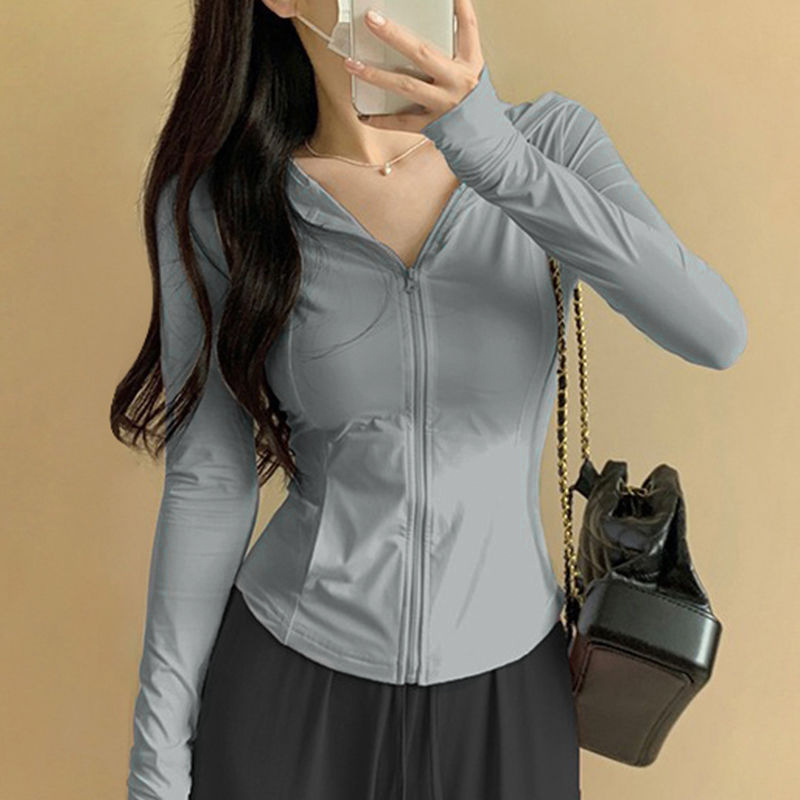 Picture of Factory Straight Hair Finger Buckle Pocket Ice Silk Sun Protection Clothing Slim-fit Hooded Jacket Zipper Sport Cardigan
