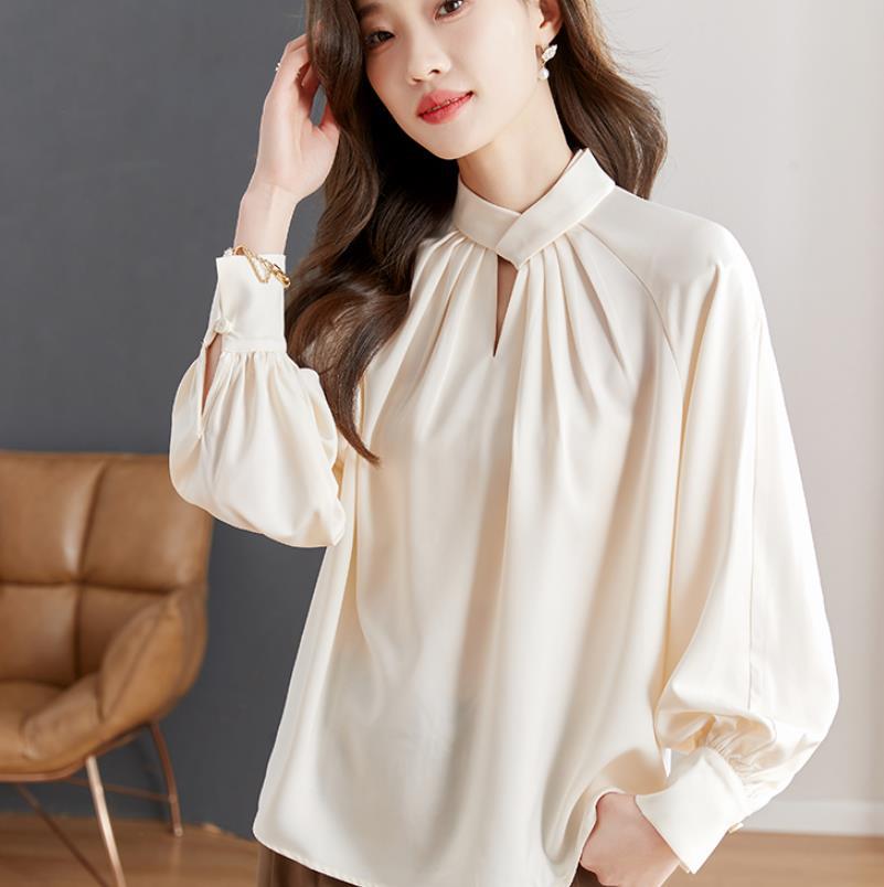 2025 French Stand-Up Collar Lantern Sleeve Top Professional Work Clothing Light Mature Style Gentle and Elegant Elegant Satin Shirt for Women