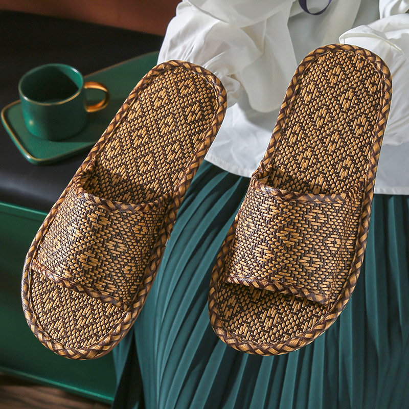 Picture of Natural color bamboo and rattan sandals and slippers rattan sweat-absorbent slippers spring and summer breathable slippers home indoor slippers for men