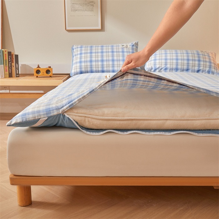 Picture of Cotton Mattress Removable and Washable Mattress Thickeneded Autumn and Winter Bedding Dual-Purpose Student Dormitory Bottom for All Seasons