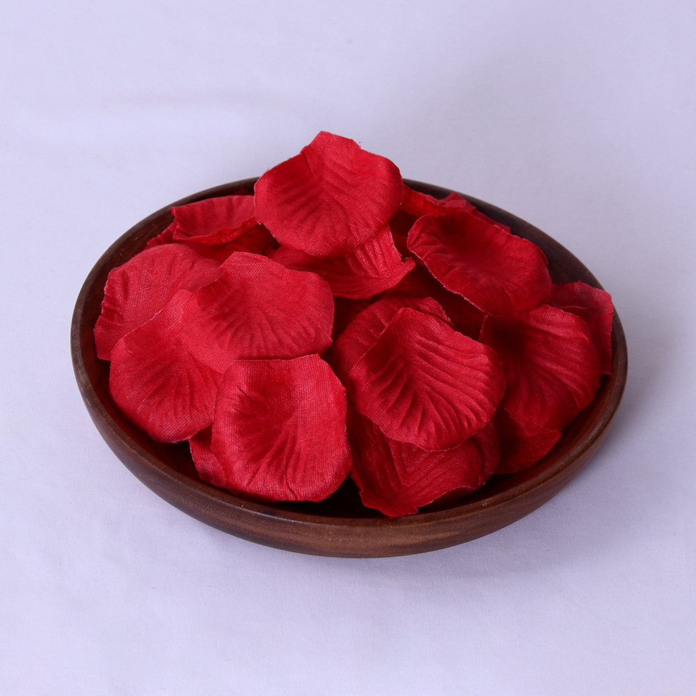 Picture of Non-woven fabric stacked 1000 pieces of rose petals wedding bar celebration hand decorative props artificial flower generation