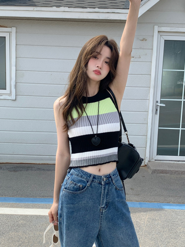 Design Sense Colored Striped Knitted Vest Women's 2024 Summer Vintage Niche Slim-fit All-match Short Sleeveless Top