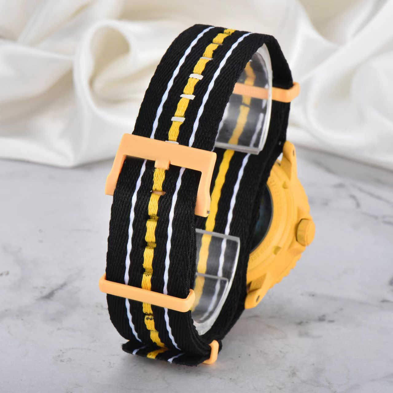 Picture of 2025 New Fashion Sports Ceramic Back Transparent Bottom Baojia Customized Quartz Watch Manufacturer Wholesale