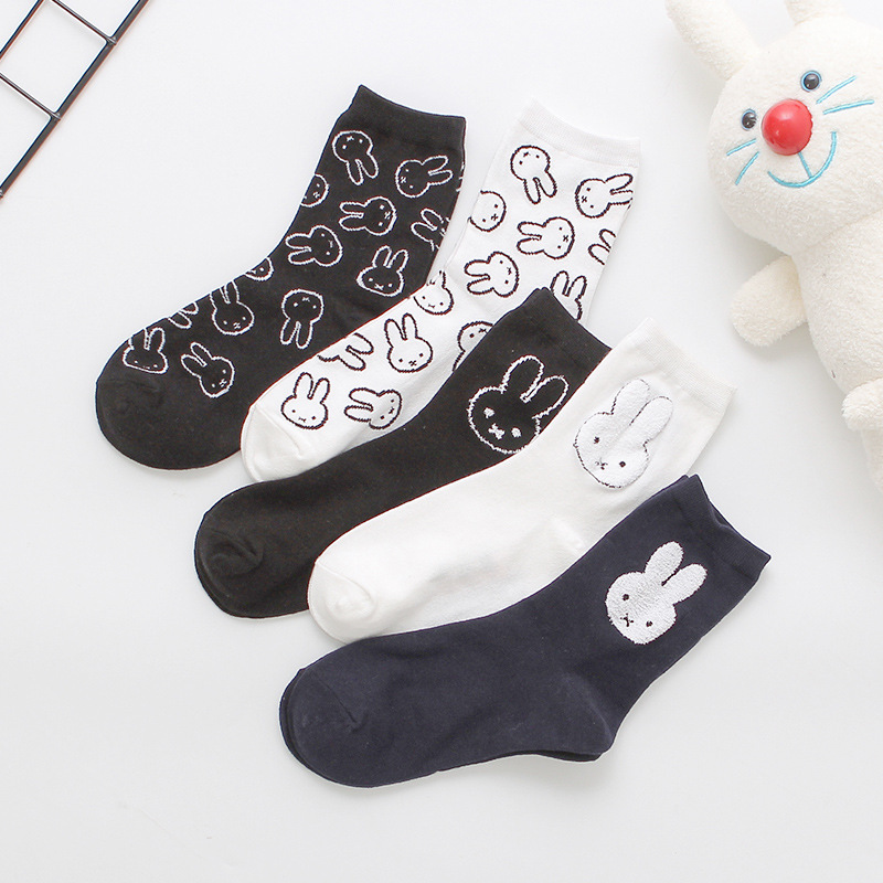 Socks Women Japanese Cartoon Anime Rabbit Women Socks Wholesale Loop Yarn Autumn and Winter Sports Leisure Fashionable Socks