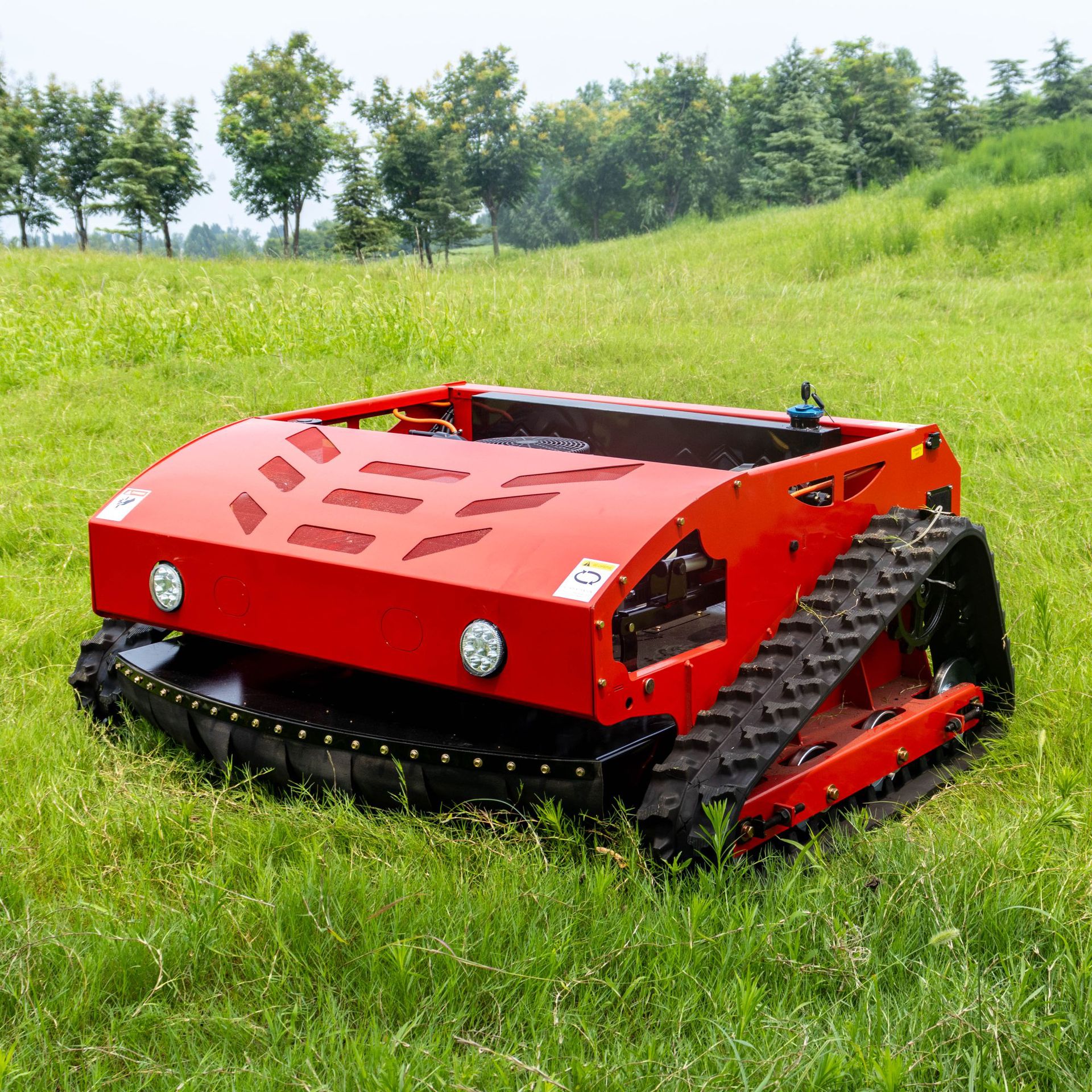 Source Manufacturer Crawler Remote Control Lawn Mower Orchard Width Cutting 1m Lawn Mower Agricultural Weeding Remote Control Lawn Mower
