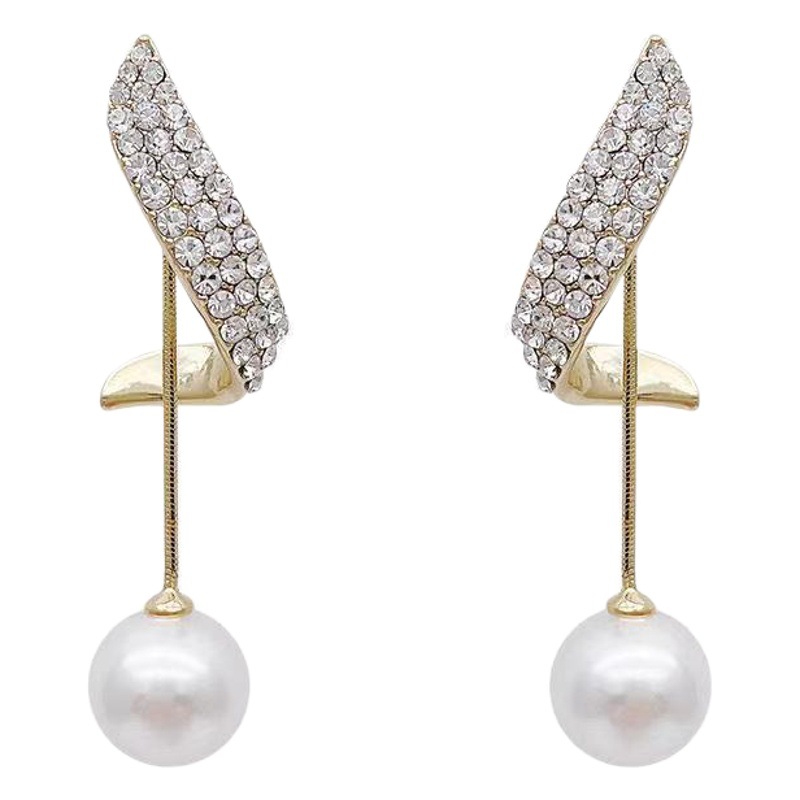 B369A two wearing pearl earrings s925 Silver Needle New Fashion Light luxury niche design sense earrings earrings earrings stud earrings