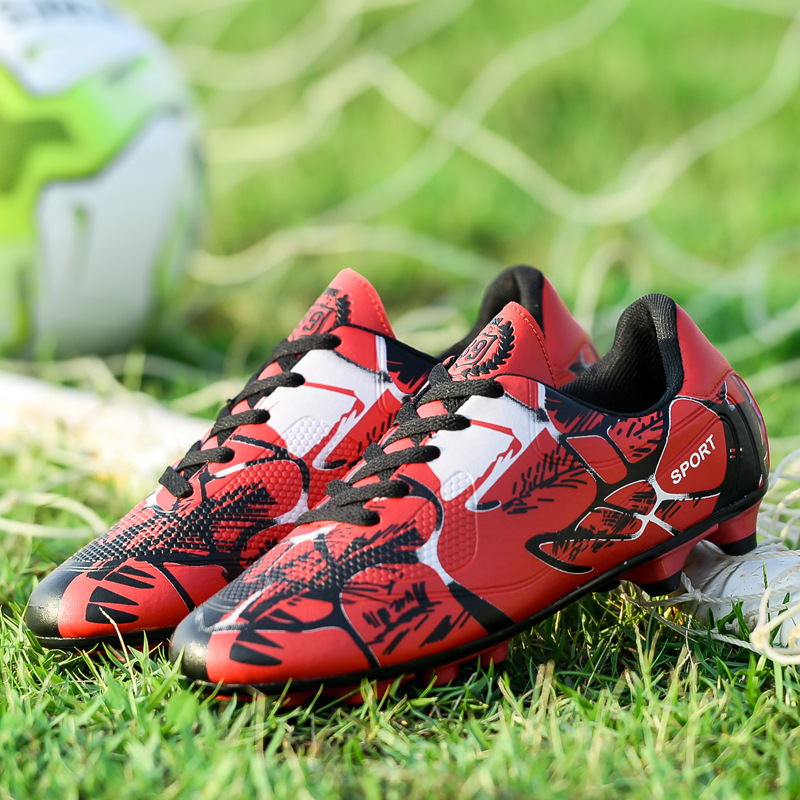 Football shoes children's long nail football shoes grass broken flat men's shoes large and small children's training shoes wholesale