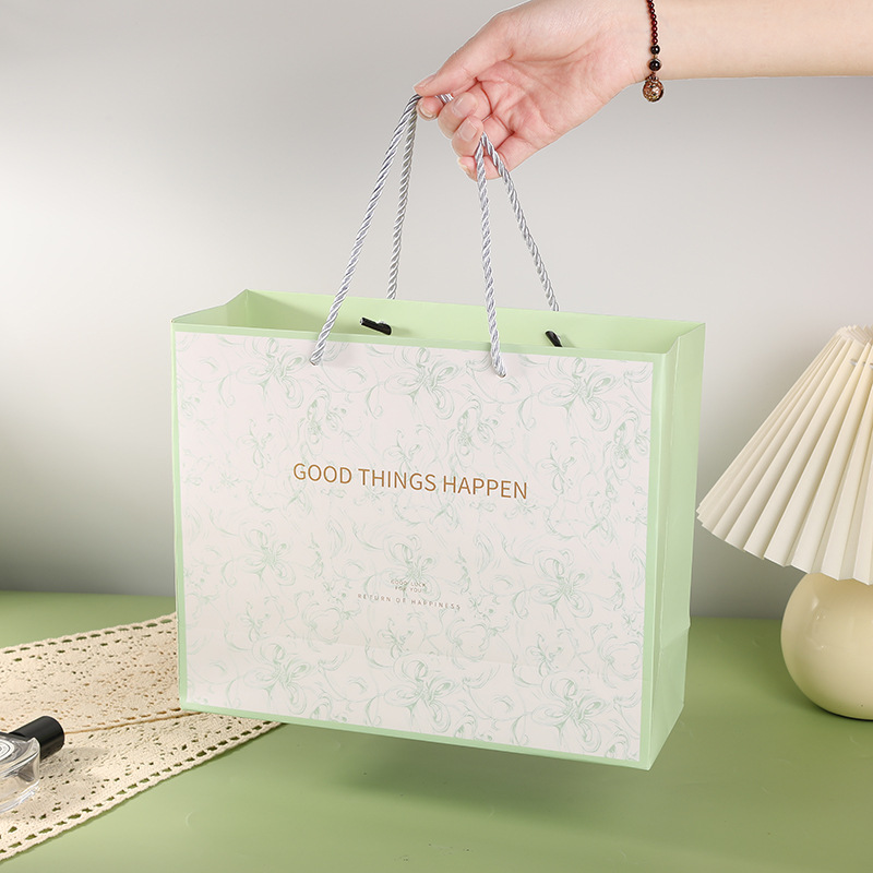 Simple Gift Bag Green Fresh Hand Bag Clothing Store Packaging Bag Paper Bag Birthday Gift Bag Hand Gift Bag