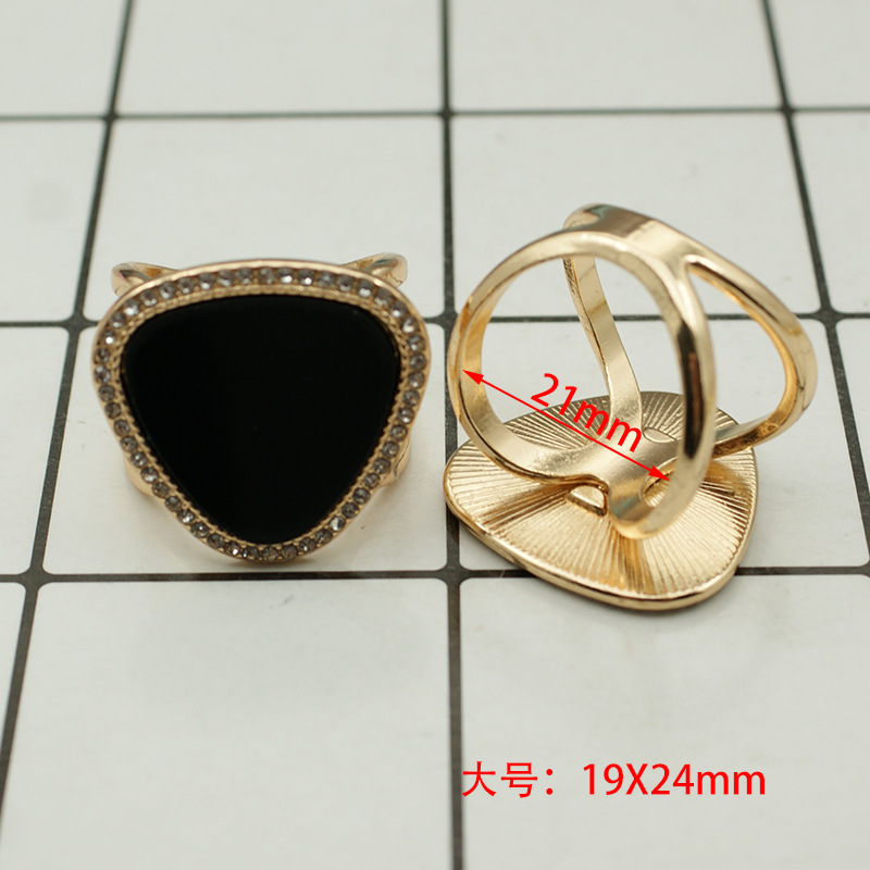 Picture of South Korea multi-functional scarf buckle high-grade Pearl fashion new Camellia windbreaker belt buckle high-end jewelry wholesale