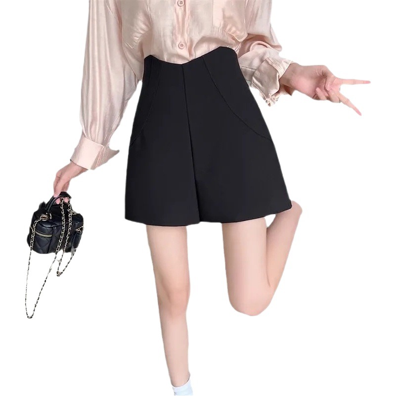2024 Spring plus size chubby girl wide-leg pants women's high waist outer wear slimming flower bud A- line shorts black casual hot pants
