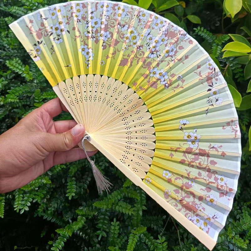 Picture of Folding Fan Bamboo Ancient Fan Student Girl Chinese Style Small Fan Scenic Spot Export Wholesale Retail Gift Decorative Fan