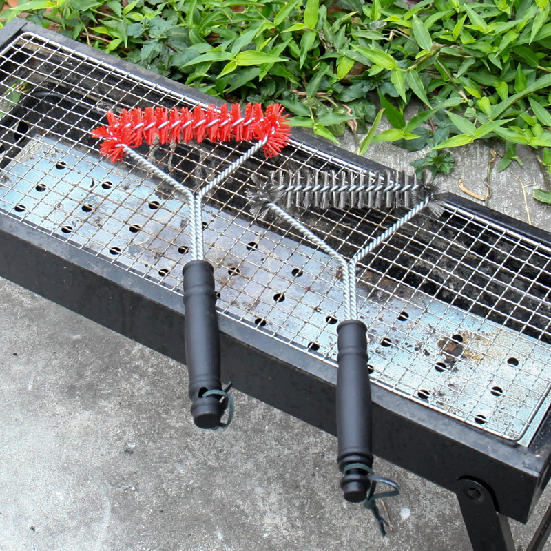 Picture of Cross-Border Stainless Steel Barbecue Cleaning Steel Brush 12inch Triangular Iron Brush Barbecue Mesh Wire Brush Grill Brush Tool