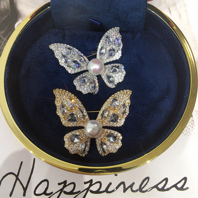 Manufacturer Wholesale Natural Freshwater Pearl Corsage High-End Micro-Paved Zircon Fairy Butterfly Brooch Gift Live Broadcast Hot Style