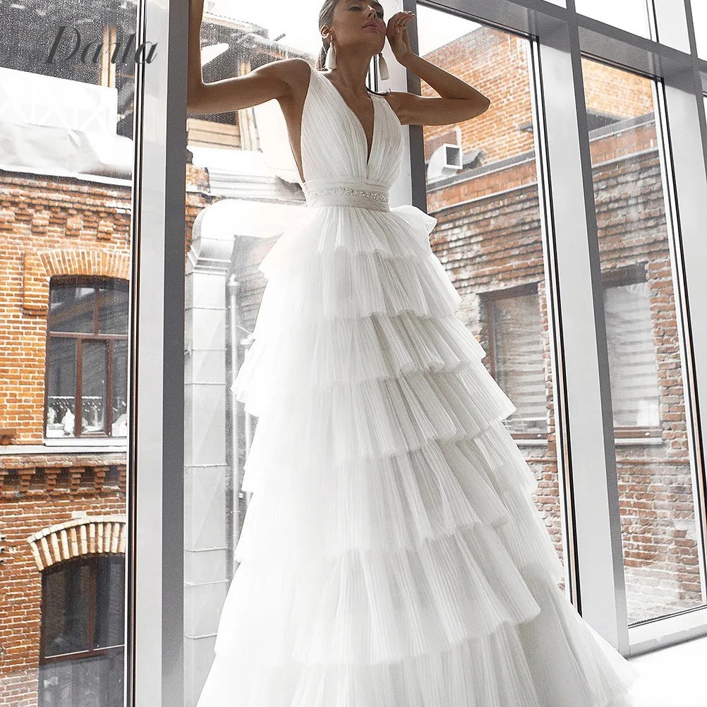 Picture of Foreign trade new V-neck Noble multi-layer mesh pettiskirt waist slimming sling bridal wedding dress AliExpress dress