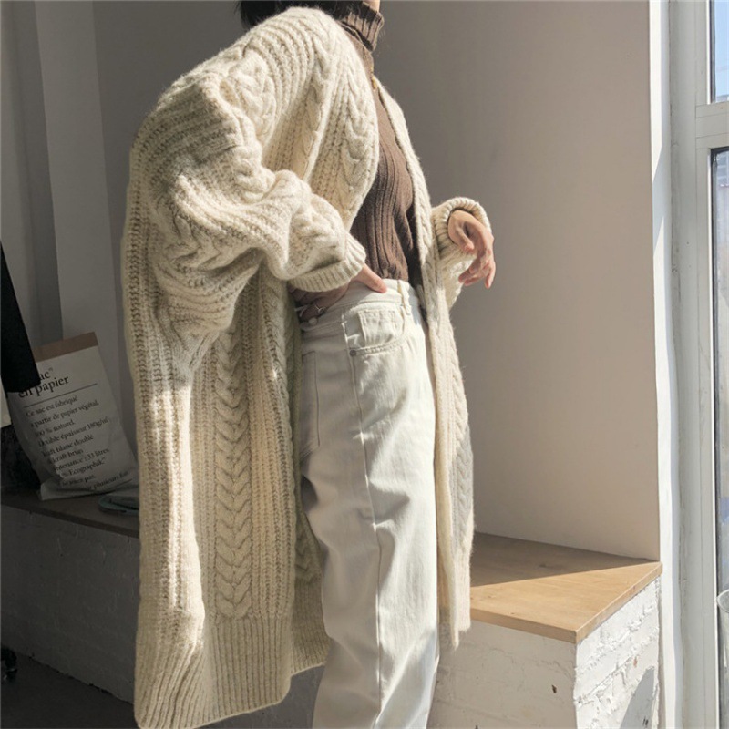 Picture of New Outer Knitted Cardigan 2025 Retro Fashion Simple Thickeneded Loose Twist Long Sweater Jacket for Women