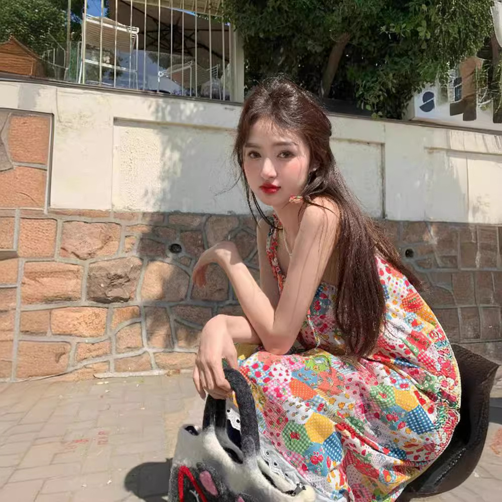 Dopamine floral stitching lace strap dress women's summer age-reducing loose Sanya Seaside holiday beach dress