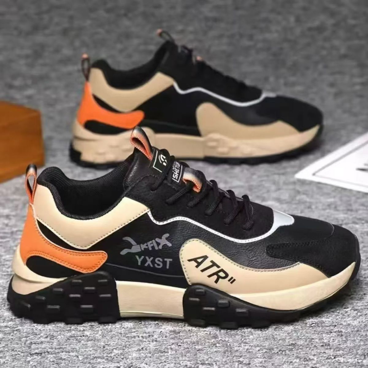 Men's Shoes Autumn 2025 New Trend Men's Sneakers Black Breathable Versatile Leather Soft Sole Casual Shoes for Men