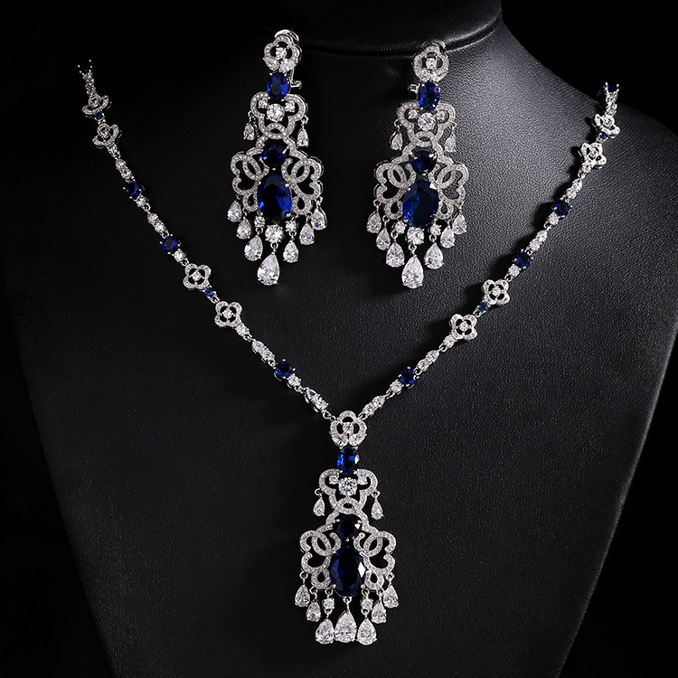 European and American Zircon Earrings Necklace suit Wedding Dinner High-grade Jewelry Flower Water Drop Decoration for Women Daily Wear