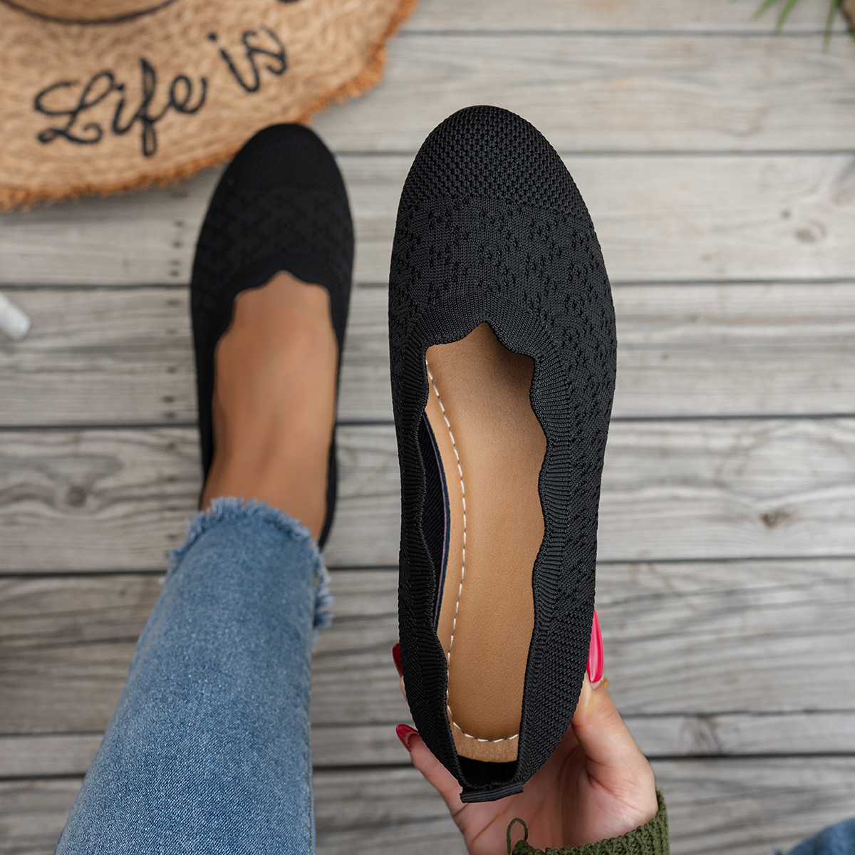 Women's Fashionable Large Size Round Toe Flat Heel 2025 New Style Shallow Mouth Comfortable Fly Knit Shoes Lightweight Large Size Slimming Look