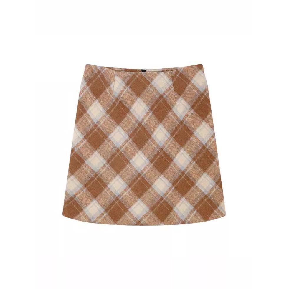 A- line skirt autumn and winter woolen women's short skirt spring and autumn woolen high waist slim plaid skirt covering red 2024