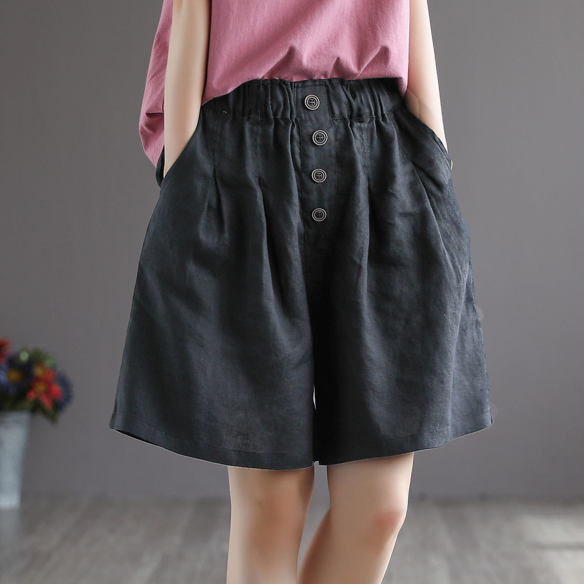 Picture of Vintage Artistic Cotton and Linen Five-point Pants Women's Casual High Waist Slimming Mid-length Pants 2024 New Loose plus size Wide-leg Pants