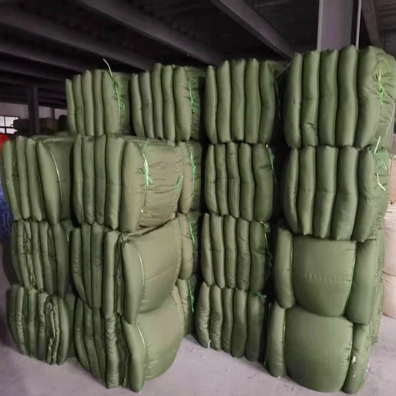 Picture of Factory wholesale military green cotton bedding quilt student military training dormitory labor protection quilt cotton quilt mattress set