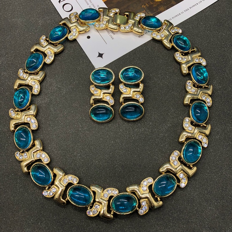 Vintage Middle Ancient Jewelry Lake Blue Oval Glaze Diamond Short Necklace Earrings suit Woolen Chain Versatile