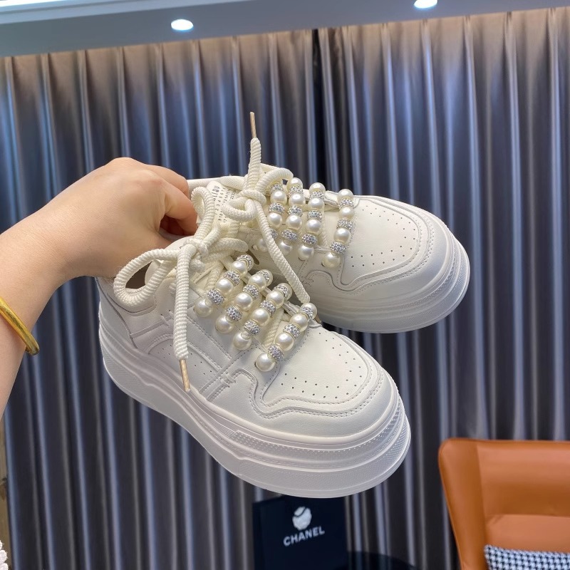 Easiest for Match Thick-Soled White Shoes for Women in Autum Breathable Niche High-Bottom Pearl Platform Shoes 2025 New Sports Shoes for Women