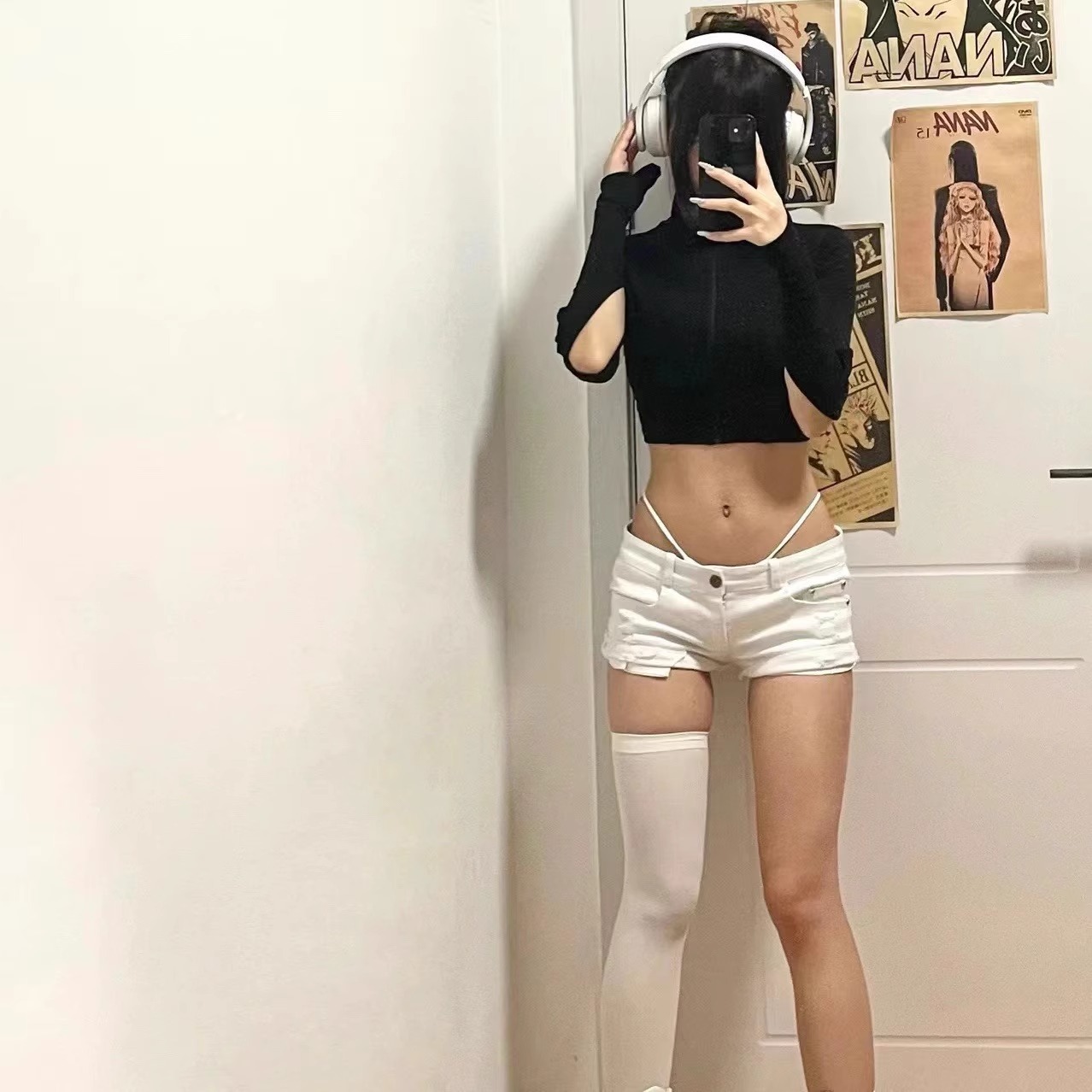 Picture of American Hot girl sexy low waist hip lifting Denim Super shorts women's 2024 Summer new slim slimming wide leg hot pants