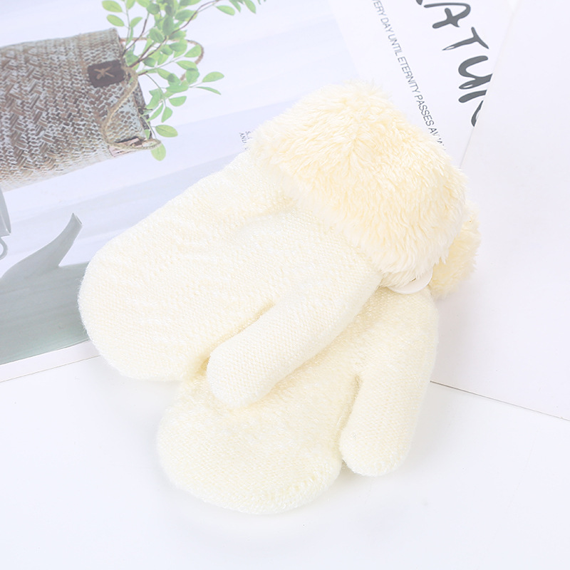 Picture of 0-3 Years Old Kidsren's Winter Velvet Thickeneded Plush Gloves for Infants and Kidsren to Heattech Cross-Border Twill Jacquard Pure Color Fur Mouth